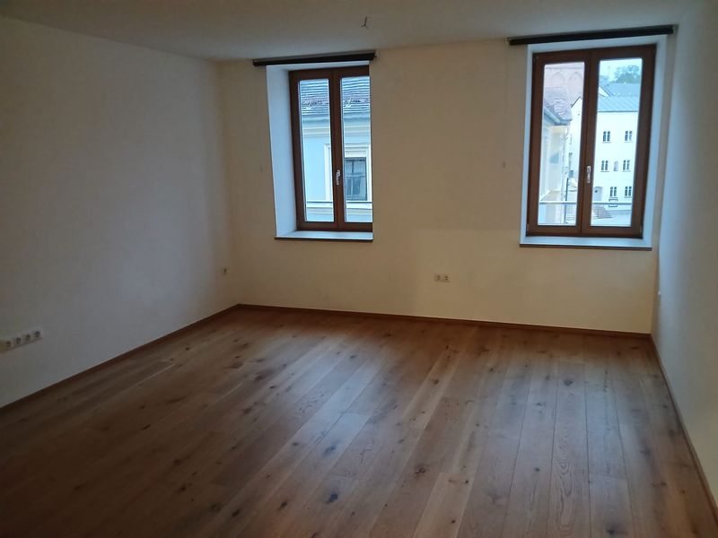 Alltagstaugliche 3-Zimmer-Wohnung in zentraler Lage von Dingolfing